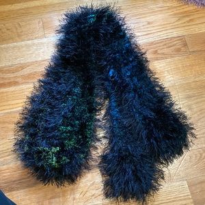 Fuzzy green, blue, and black scarf, ⚡️5 for $25 item